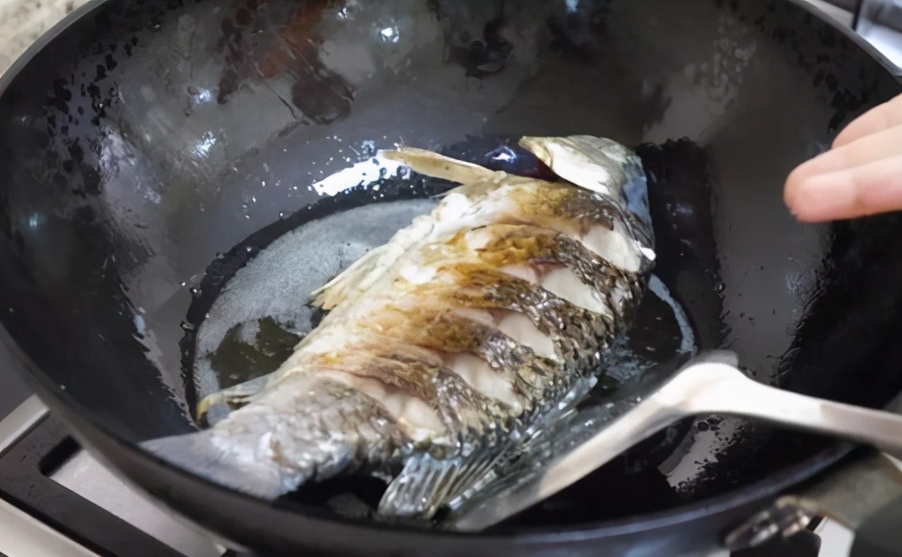 同样是鱼肉，“肚子大”和“肚子小”区别挺大，学会再买不吃亏