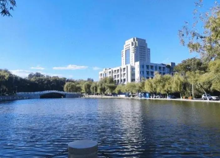 燕山大学在10省招生“爆冷”，最高暴跌18万位次，其中另有蹊跷