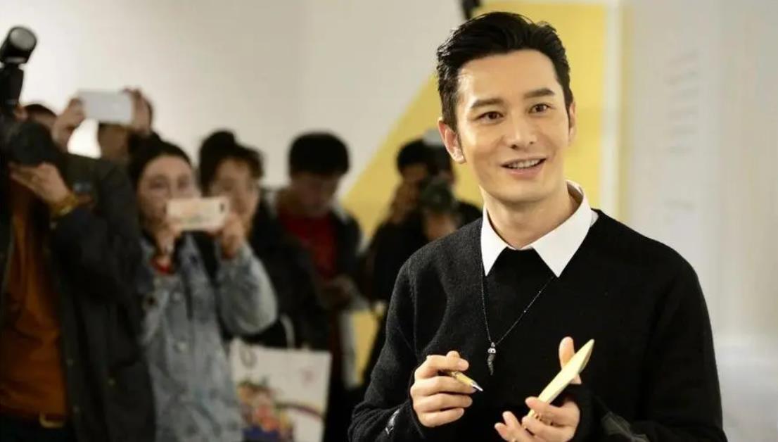 杨颖带儿子去三亚旅行,杨颖带娃去参加公益活动