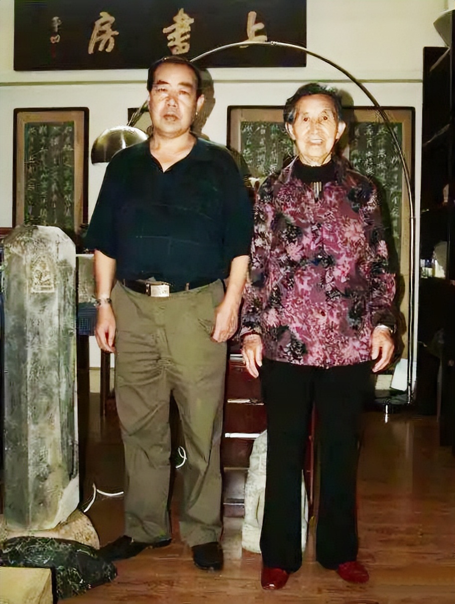 贾平凹前妻是干嘛的 (贾平凹与前妻离婚原因)