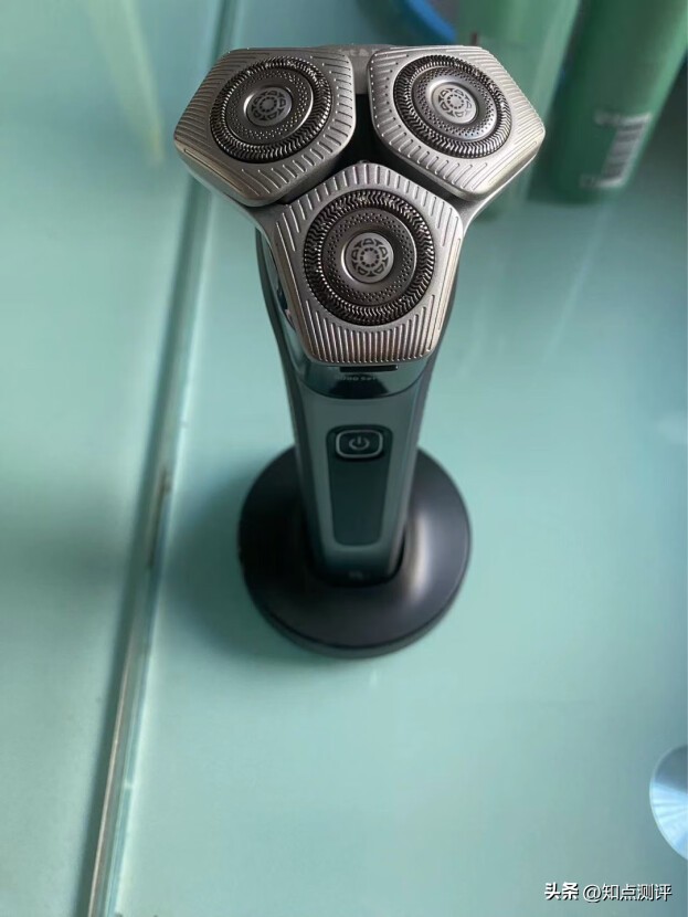飞利浦剃须刀哪个型号好性价比高,飞利浦哪款剃须刀好用性价比最高