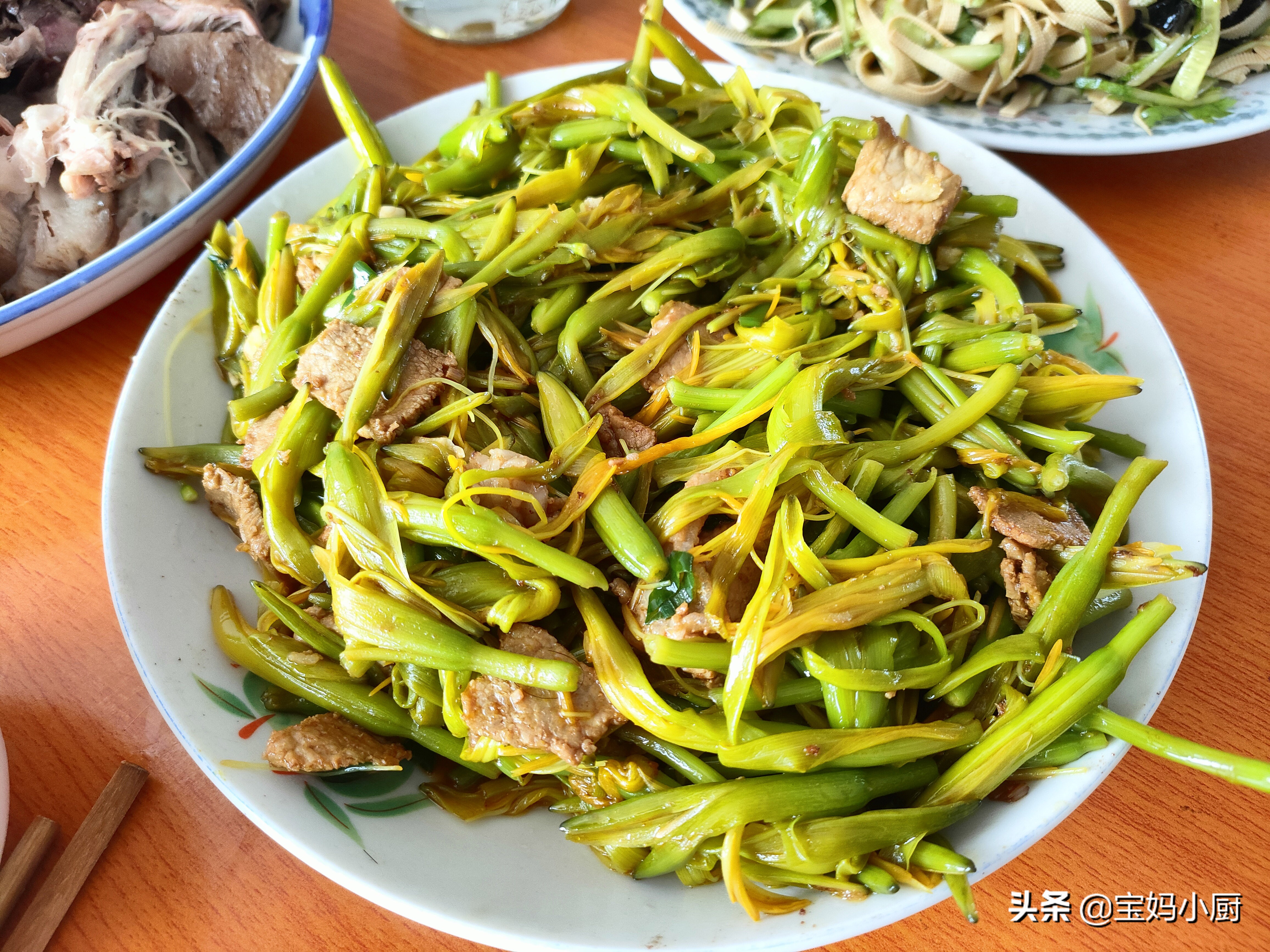 自己做的十道菜荤素搭配,朋友聚餐做了这几道菜都说很不错