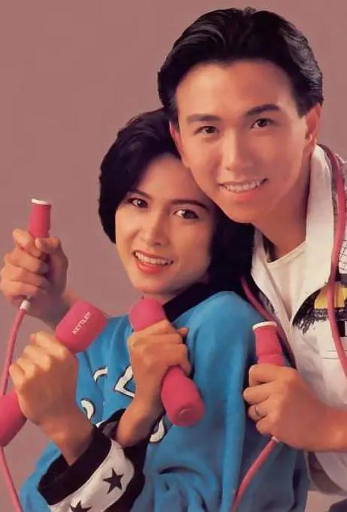 过气老戏骨窘况:农村走穴、直播捞金、情史混乱,晚节还值钱吗?