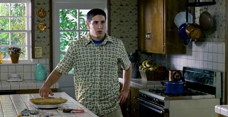 *拍偷**女厕所女浴室，给女同学下药？最佳性教育片分分钟教男生做人