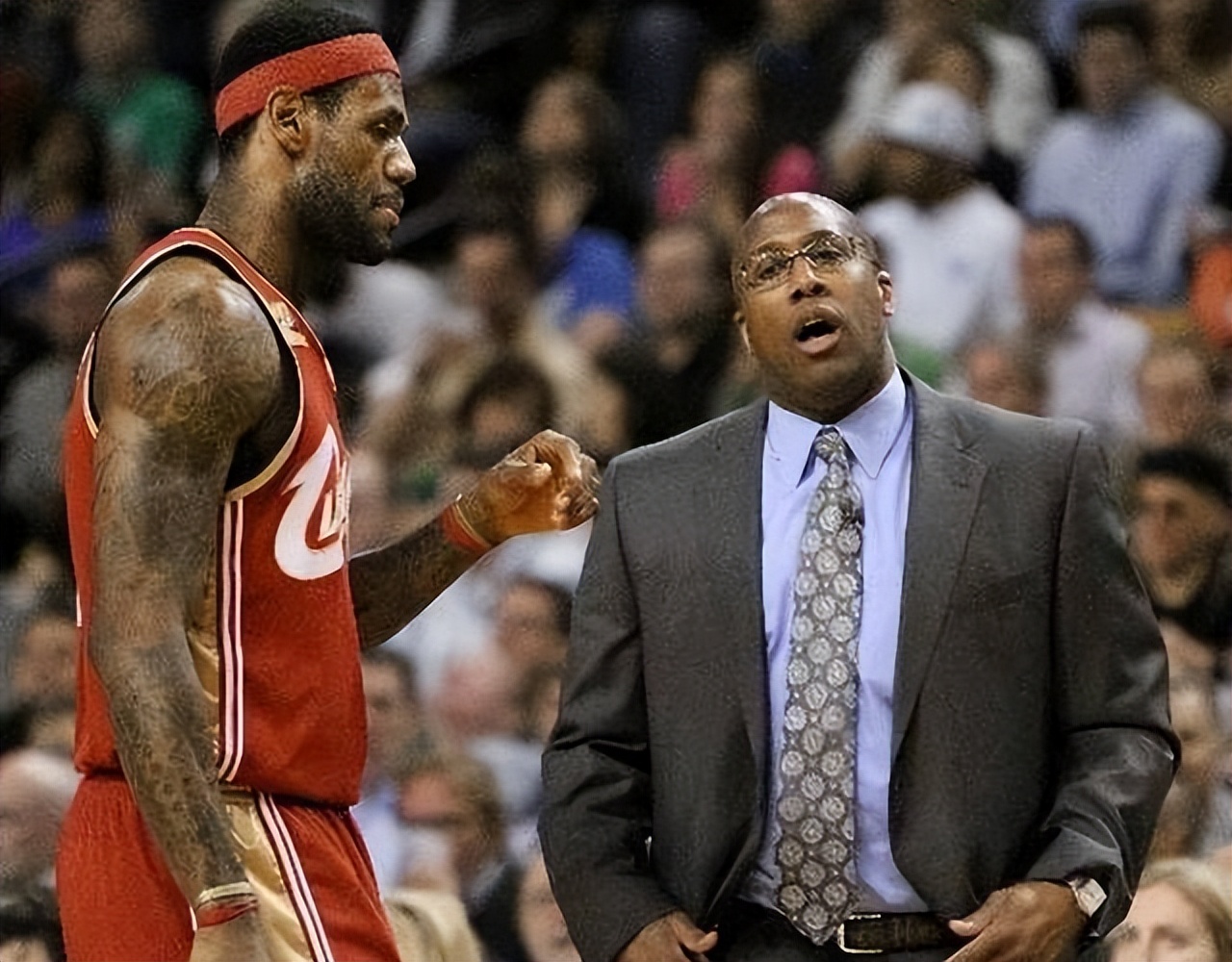 麦克布朗会得到最佳主教练吗,麦克布朗执教勇士17年