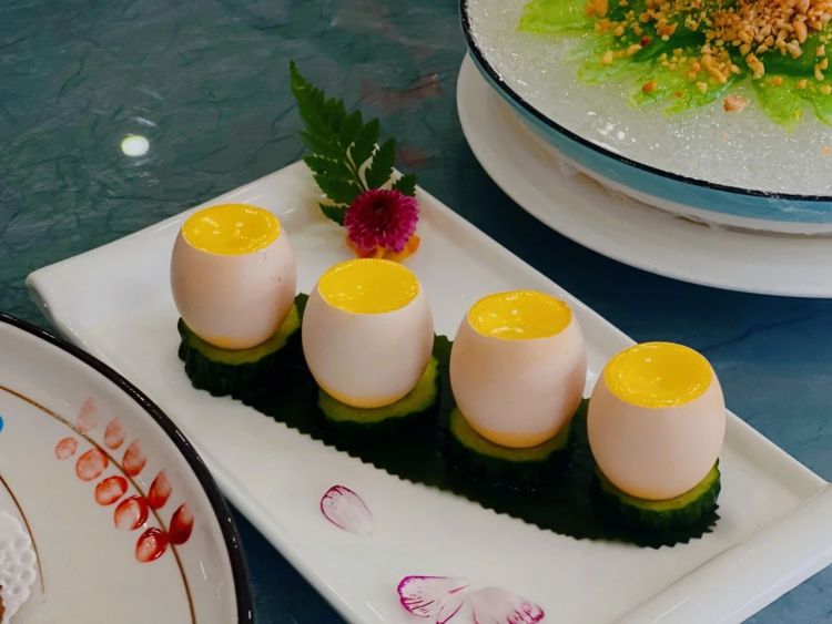 国贸旋转餐厅历史,深圳国贸旋转餐厅有什么特色