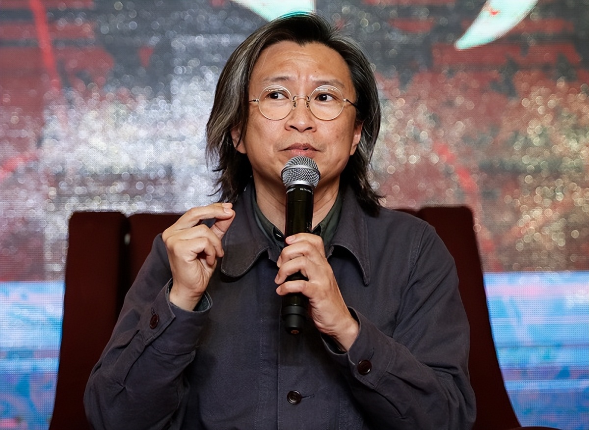 老戏骨王学圻：与结婚40年的妻子对簿公堂，11年后却感觉愧对儿子