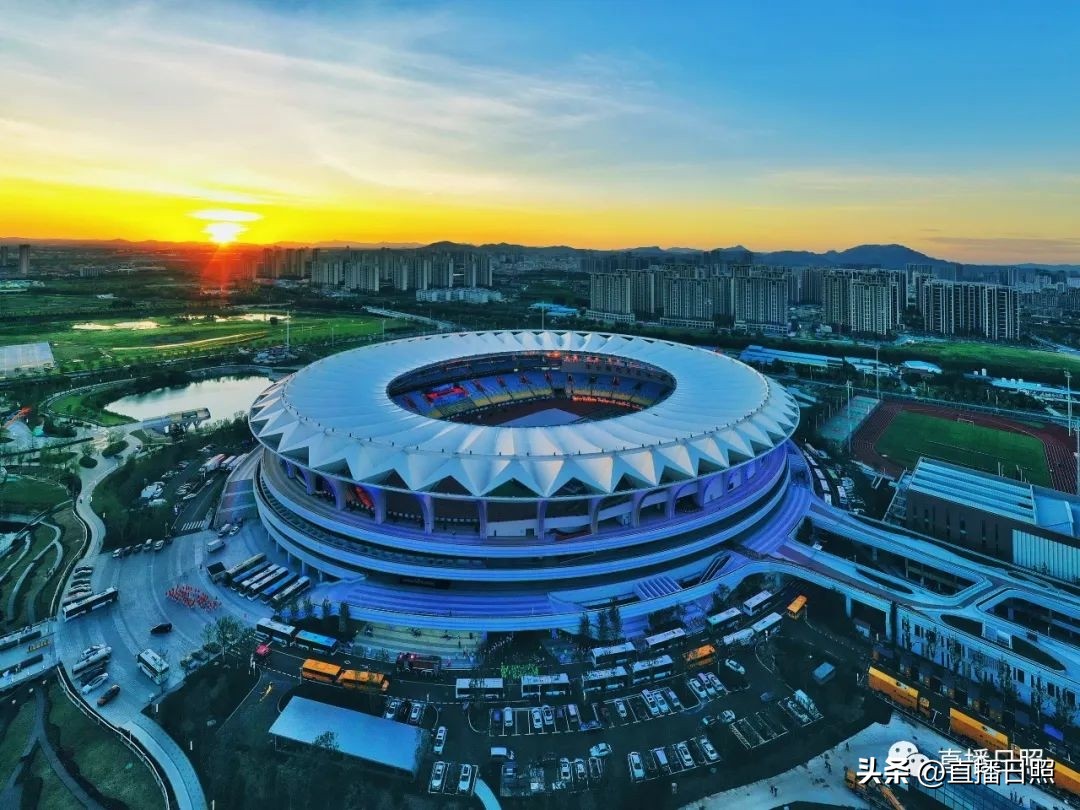 浜偣灞曠ず姣旇禌,浜偣灞曠ず瑙嗛