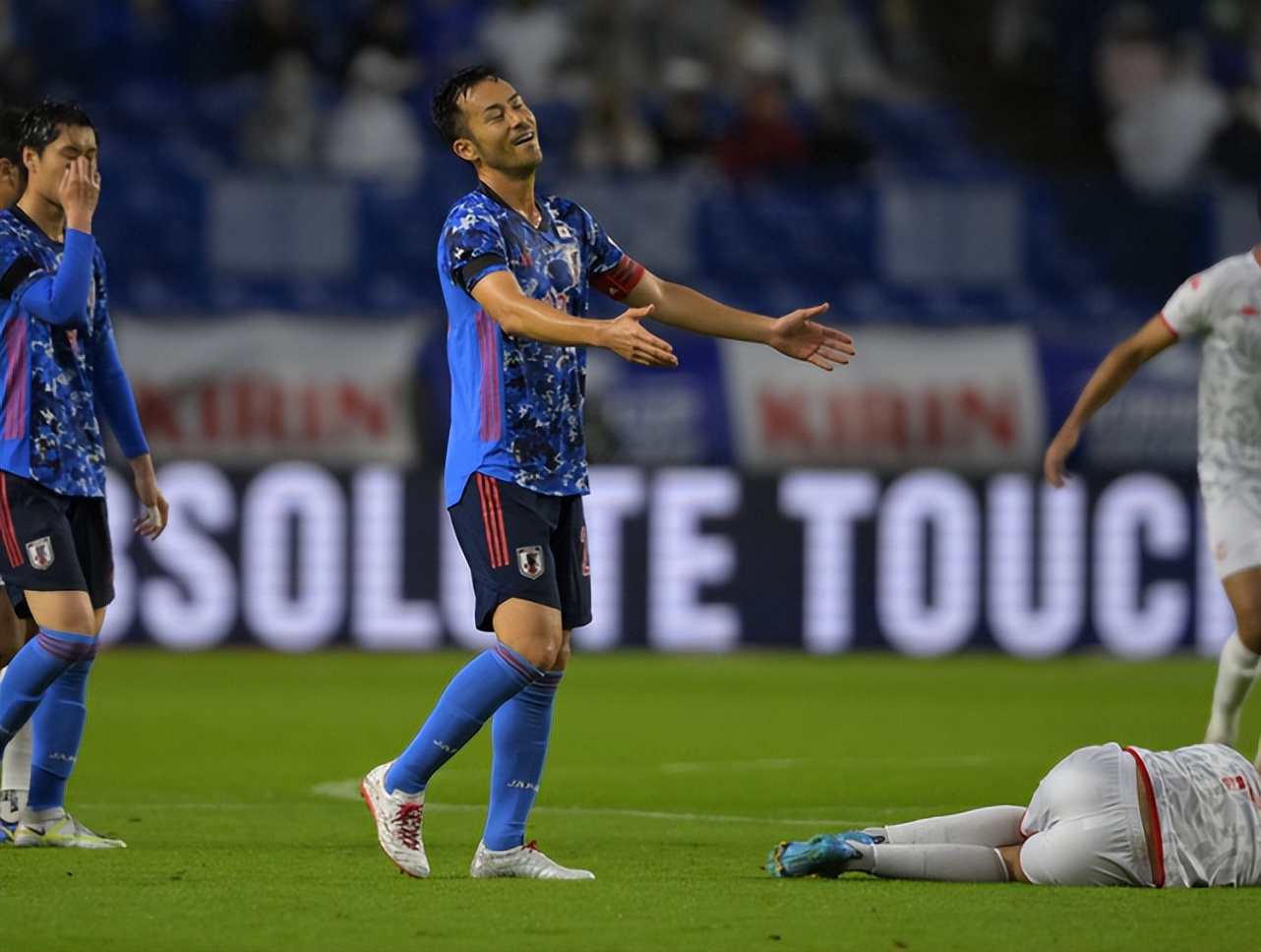 0-3，日本队被打回原形！玩转亚洲却被非洲球队在家门口教育