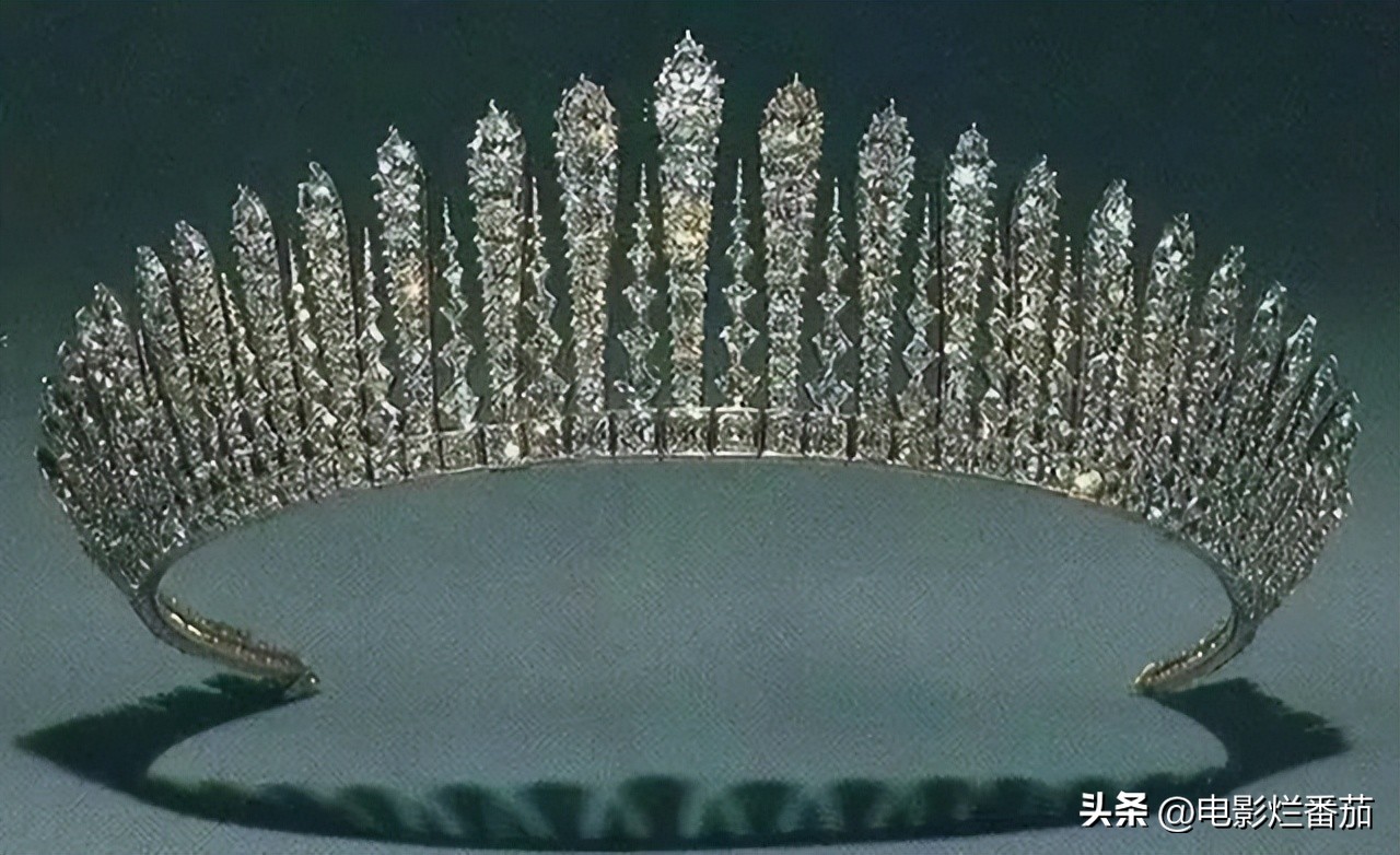 英国女王最有价值的珠宝,英女王去世她的王冠谁继承