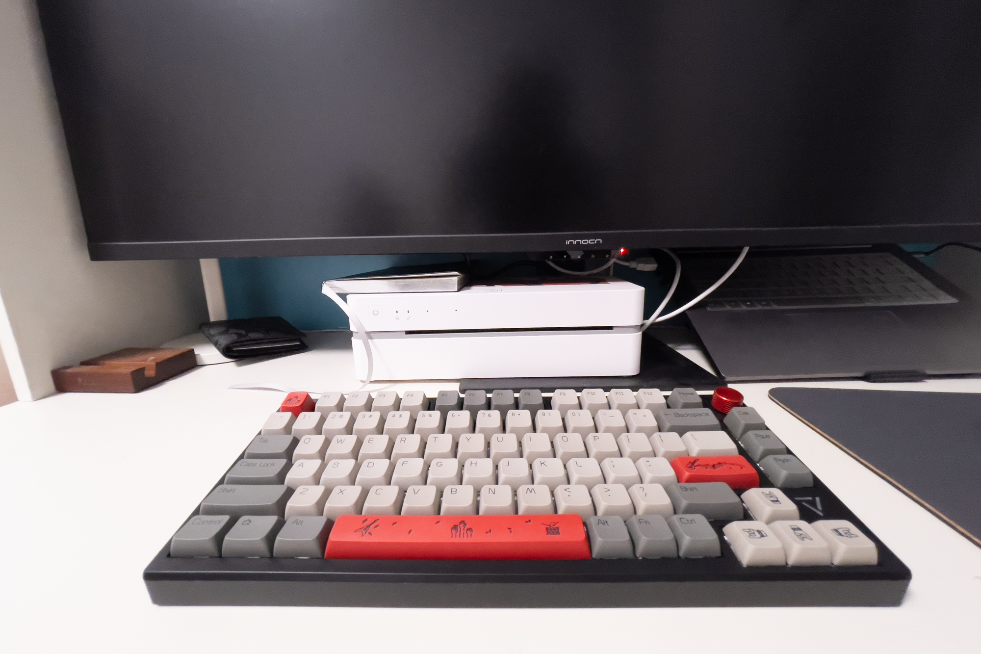 黑爵ak692机械键盘测评,黑爵的机械键盘怎么样值得买吗