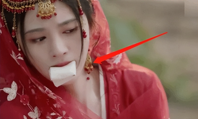 影视剧中那些笑不活的穿帮镜头,笑到肚子疼穿帮图片