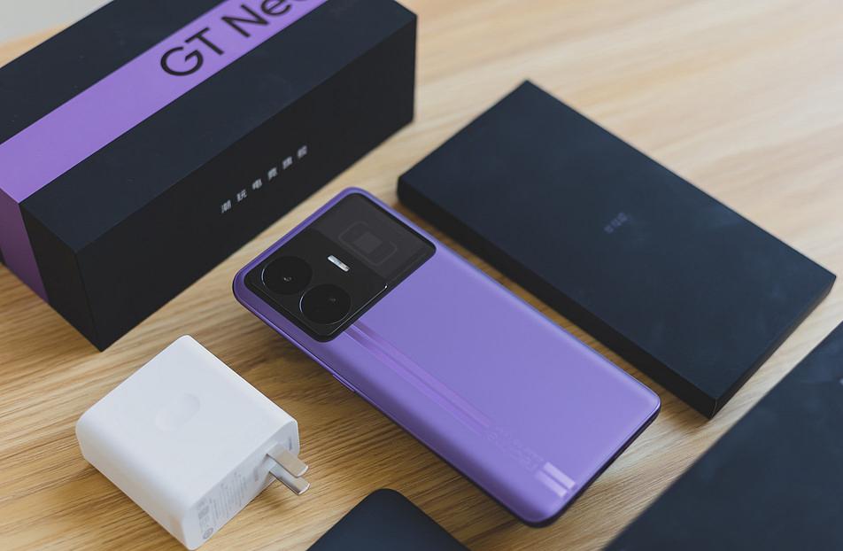 手机推荐性价比高2000到3000左右,华为手机2000到3000哪个性价比高