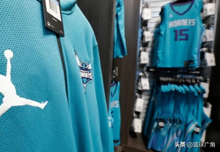 盘点篮球之神乔丹生涯数据,乔丹年收益