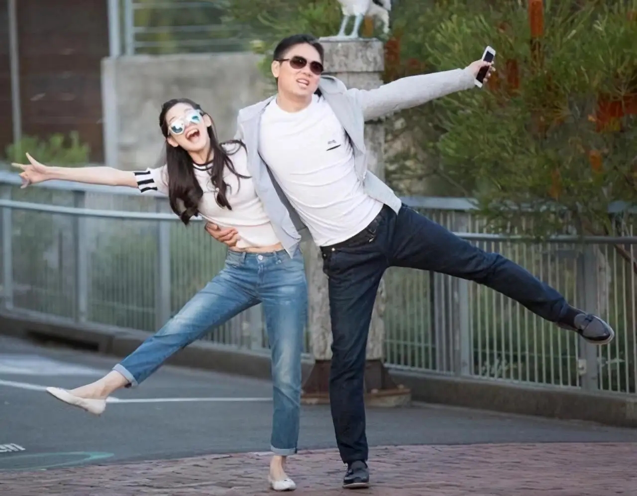 马云刘强东资金去哪了,刘强东马云一个月赚20几个亿