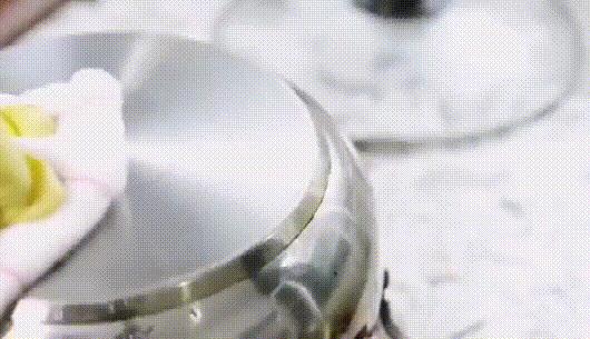 不锈钢锅烧糊了锅底怎么去黑如新,不粘锅锅底烧了发黄如何处理