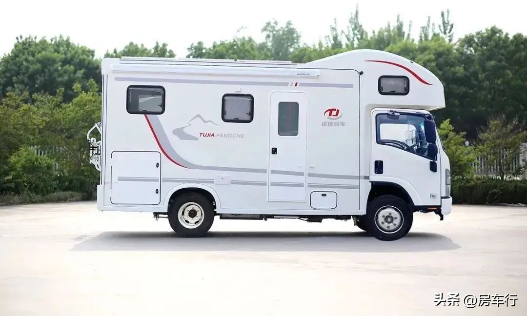 2022款五十铃轻卡房车,价格低大空间六座有哪款轻卡房车
