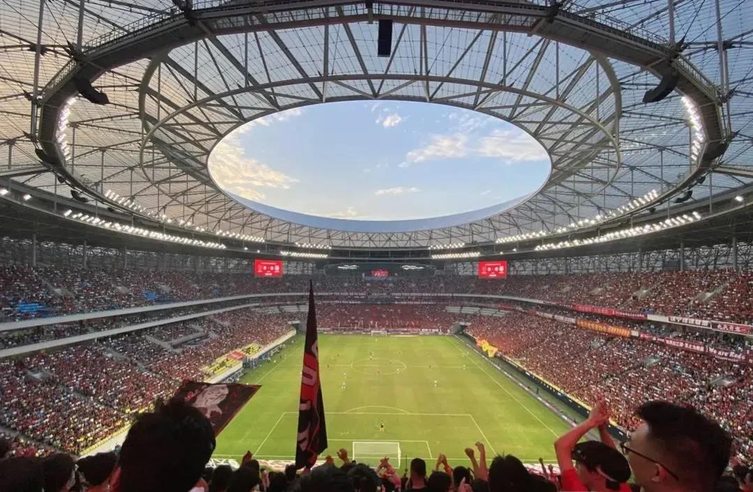 鲁能泰山上港陈蒲进球,陈蒲补时凌空斩破门