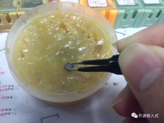 pcb元器件焊接方法,pcb贴片元器件手工焊接技巧及要点