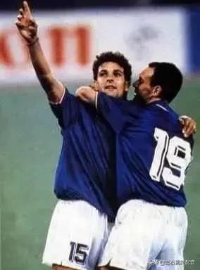 意大利历年欧洲杯球衣颜色,十大经典足球球衣