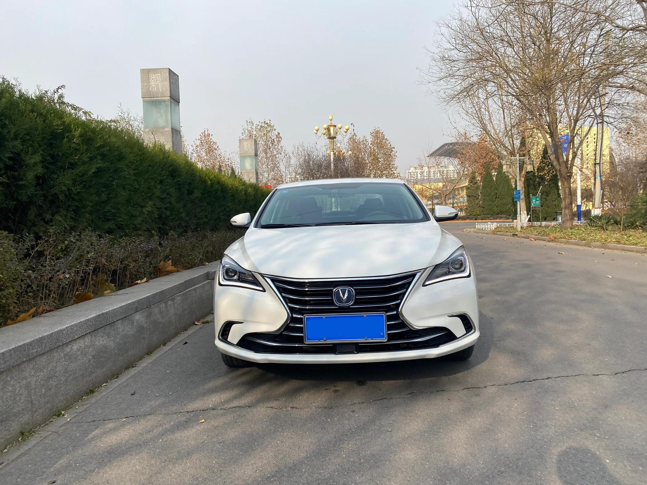 不到九万的好车,有颜又实惠的10万元选逸动