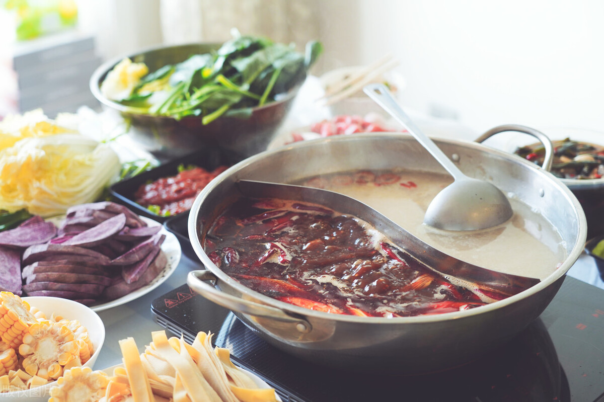 旋转小火锅加盟店需要多少钱,渝签旋转小火锅加盟哪个靠谱