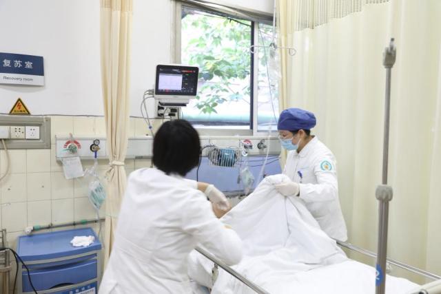 敌敌畏喷洒衣物,敌敌畏抹在皮肤上