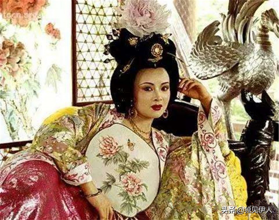 散与群芳自在春：许你一场诗词里的春暖花开，每一朵都惊艳了春天