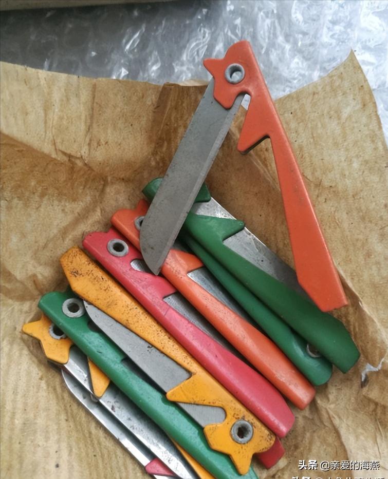 80后小时候的文具图片,80后小时候用的铅笔盒