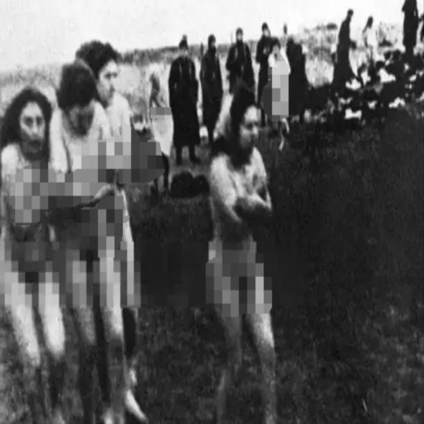 女子为活命，脱下衣服让日本人拍摄，被*辱侮**致死,2