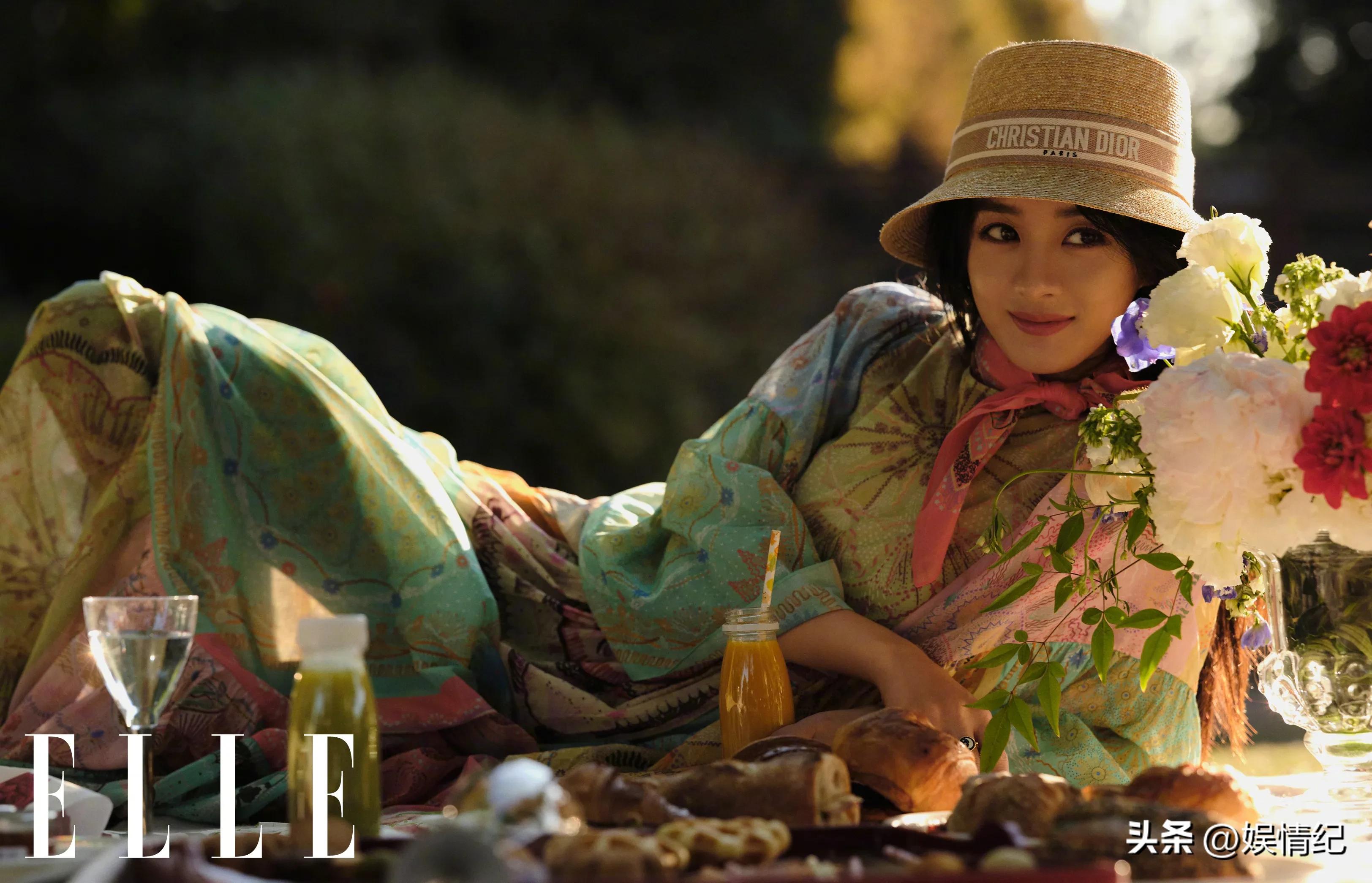 杨幂和赵丽颖最新杂志封面来比美,赵丽颖和杨幂谁拍的杂志多