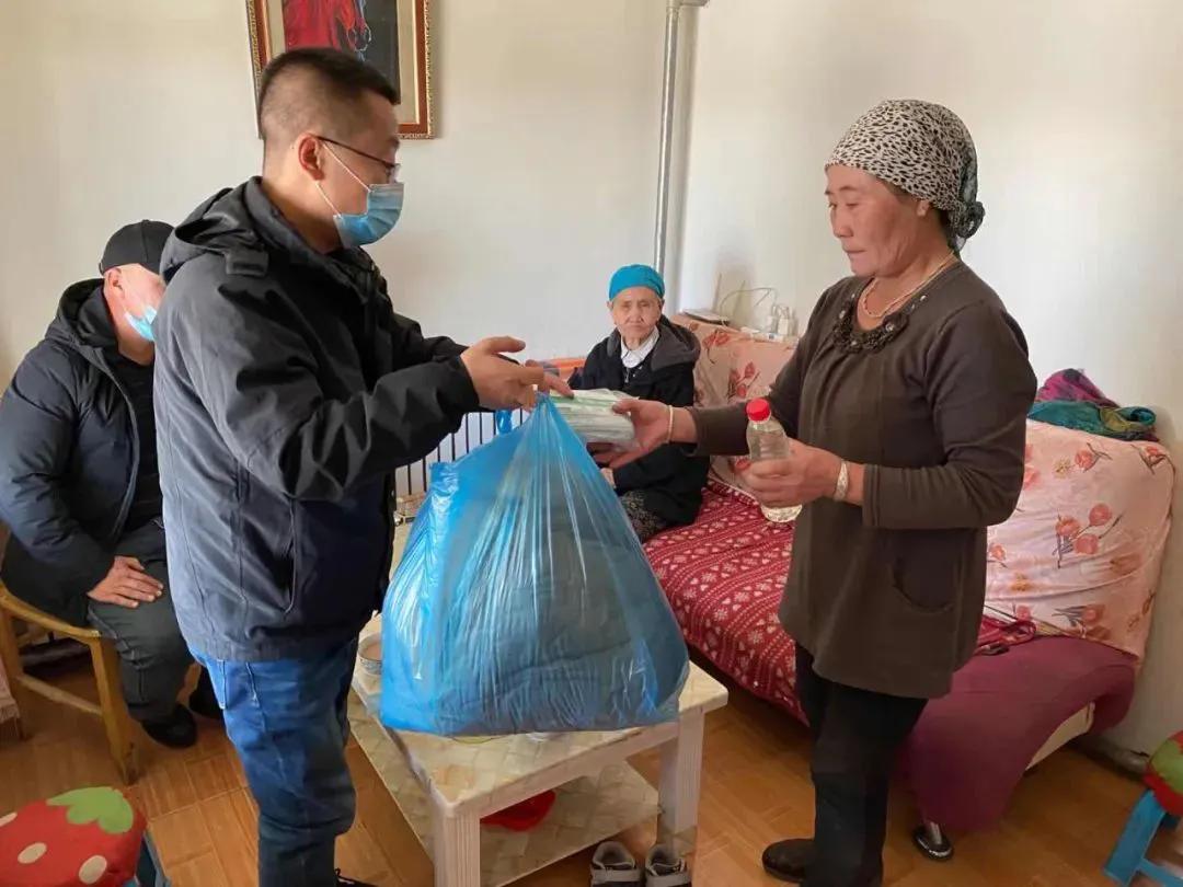 璐靛窞鍊哄姟鍗辨満瀵瑰叕鍔″憳鏈夊奖鍝嶅悧,璐靛窞鍊哄姟鍗辨満瀵瑰叕鍔″憳褰卞搷