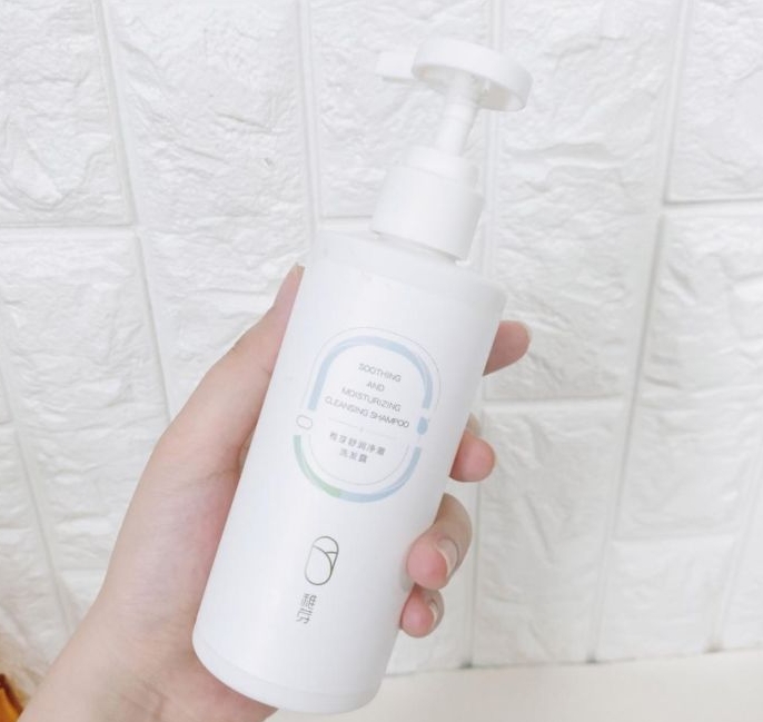 洗发水白绿瓶,洗发水馥绿德雅