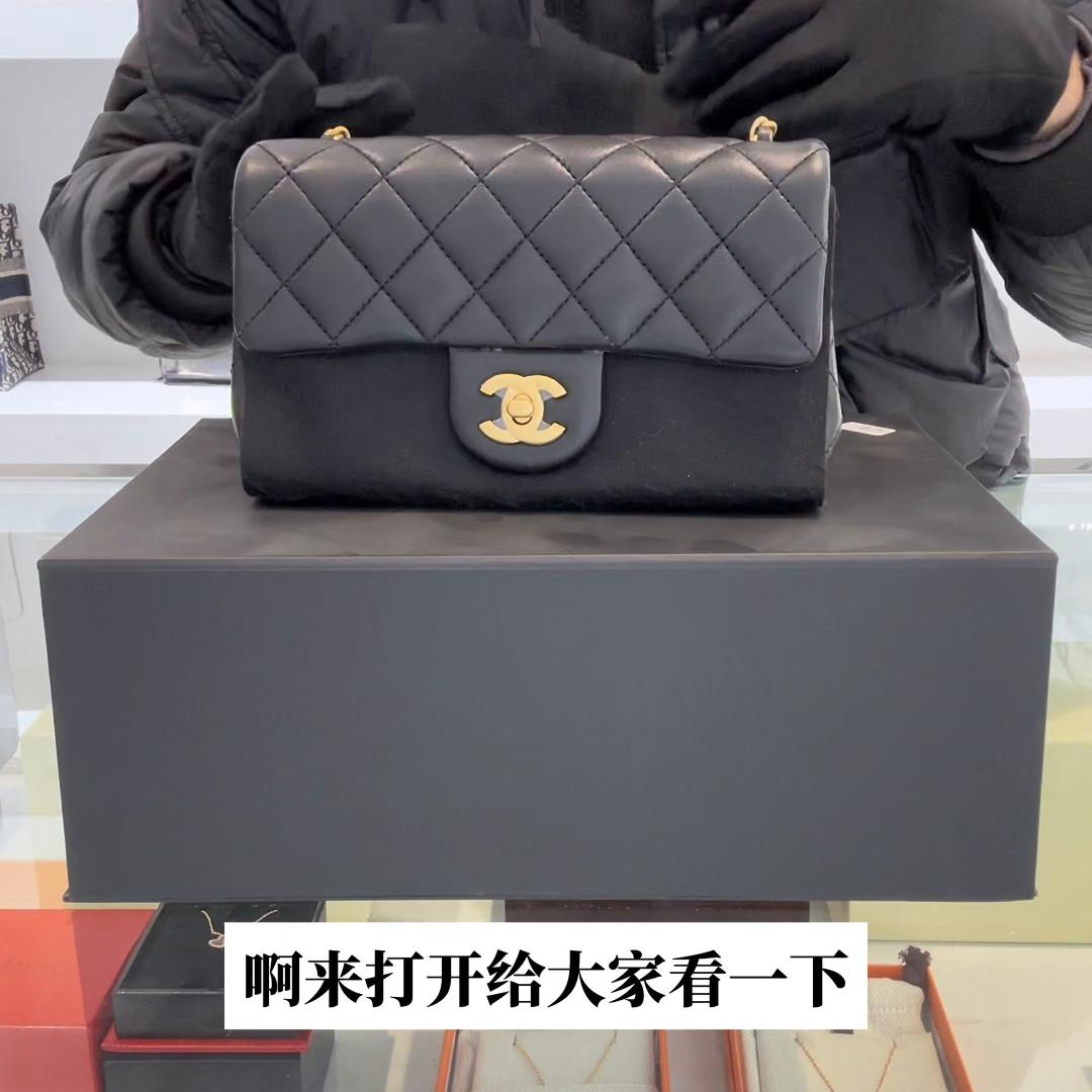 2023香奈儿新款正品包,香奈儿绿色圆饼包金球