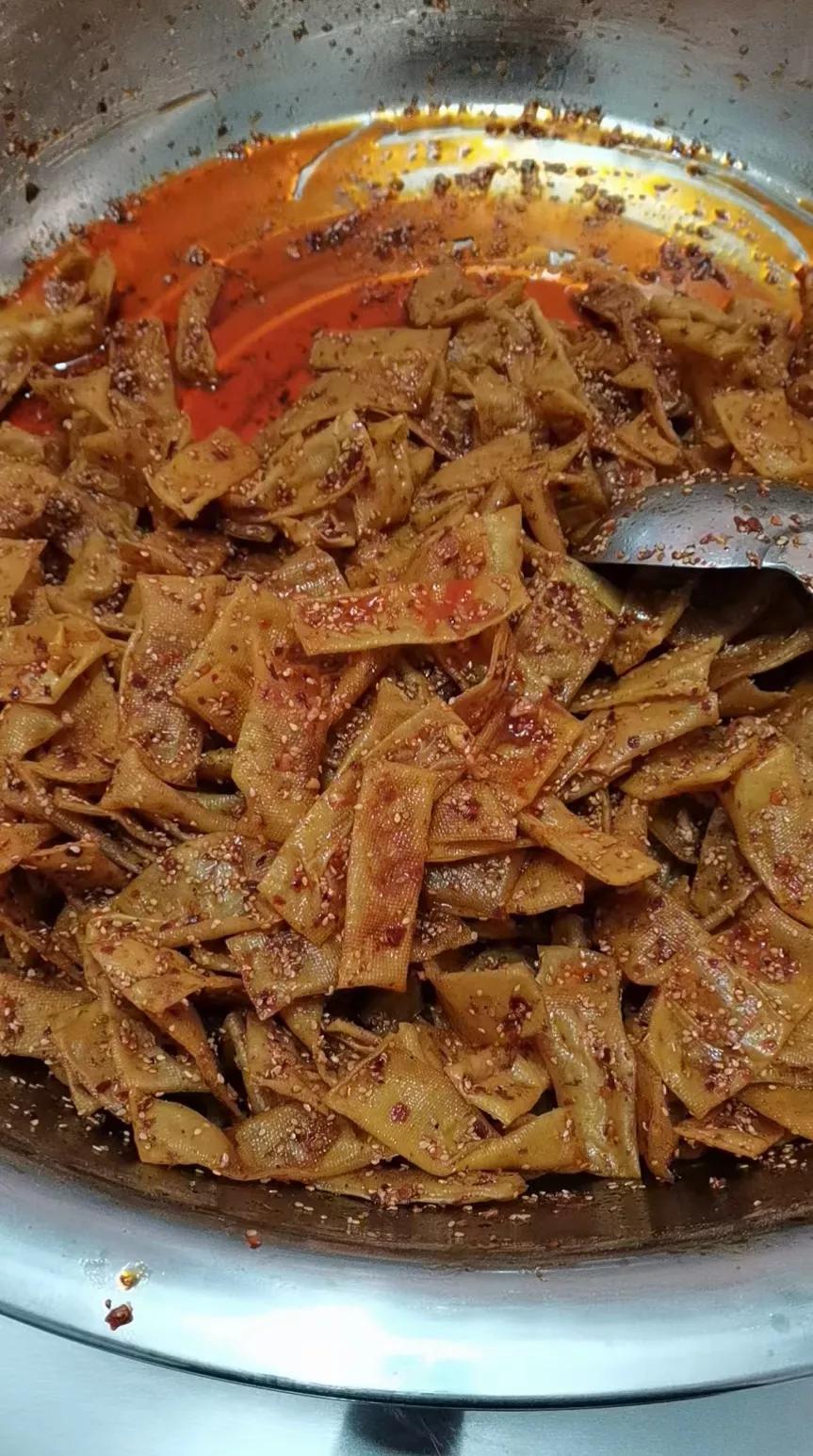 “酱干”香里谋振兴，听取欢声一片