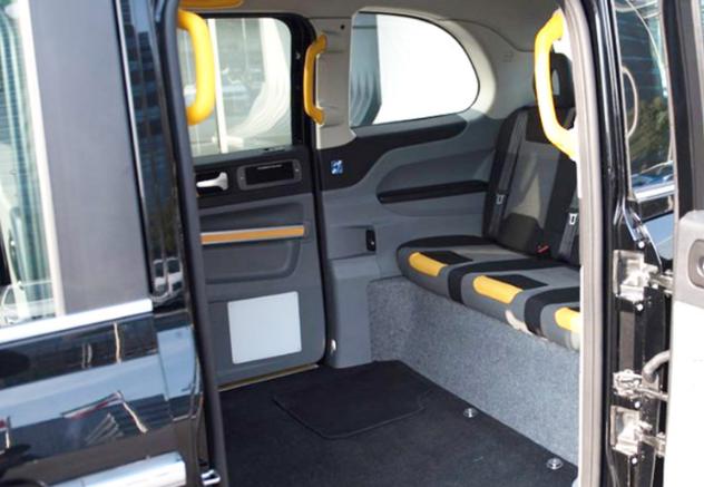 吉利电动出租车,吉利油电混动车出租车