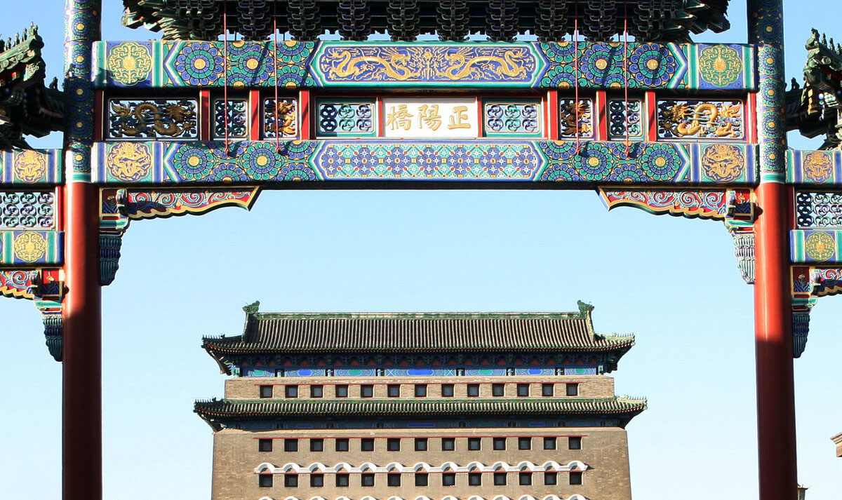 人气不再的北京前门大街，本地人不去，外地游客拍完照就走