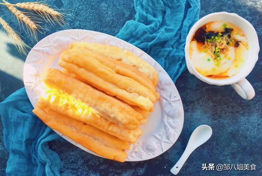 炸油条要怎么发面才能炸出油条来,油条怎么炸才酥脆又蓬松