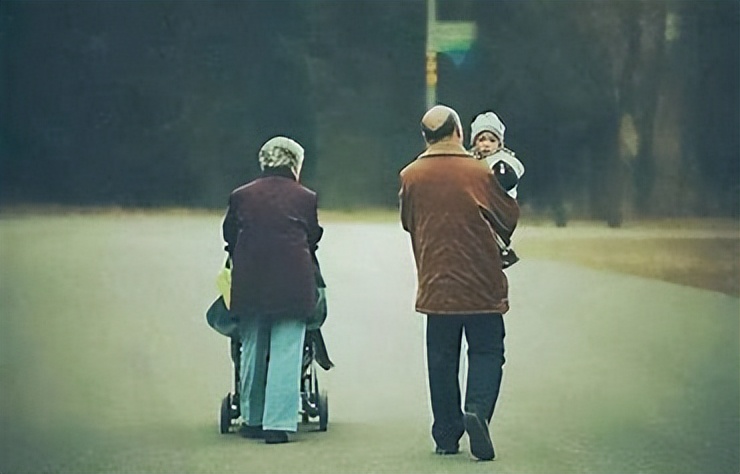 俞敏洪谈毕业啃老,俞敏洪谈大学毕业后啃老