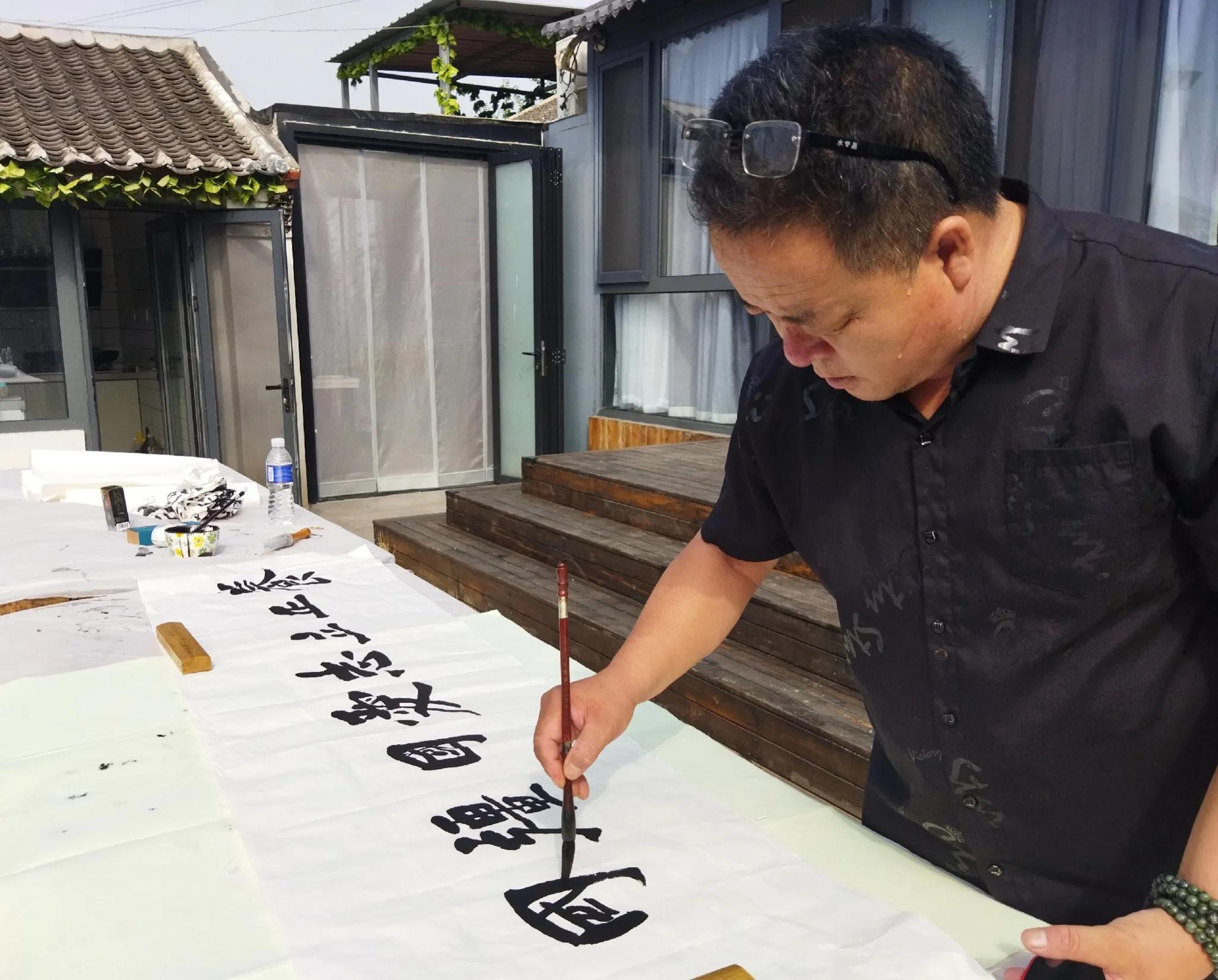 墨香飘入芙蓉铺,墨香飘