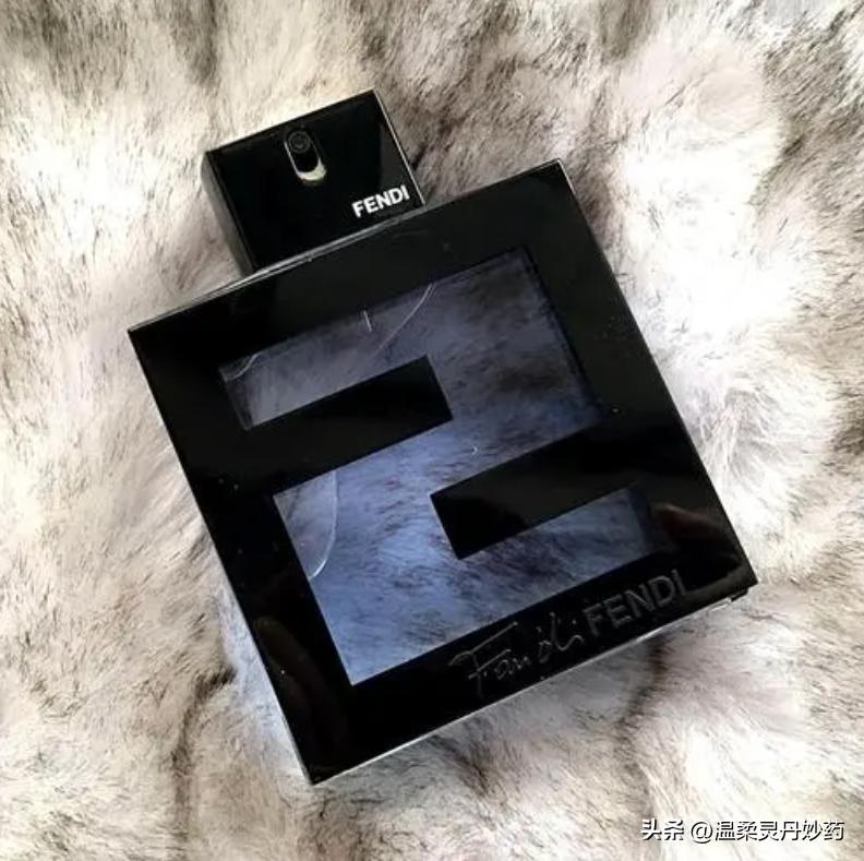 意大利芬迪奢侈品为啥便宜,意大利品牌芬迪