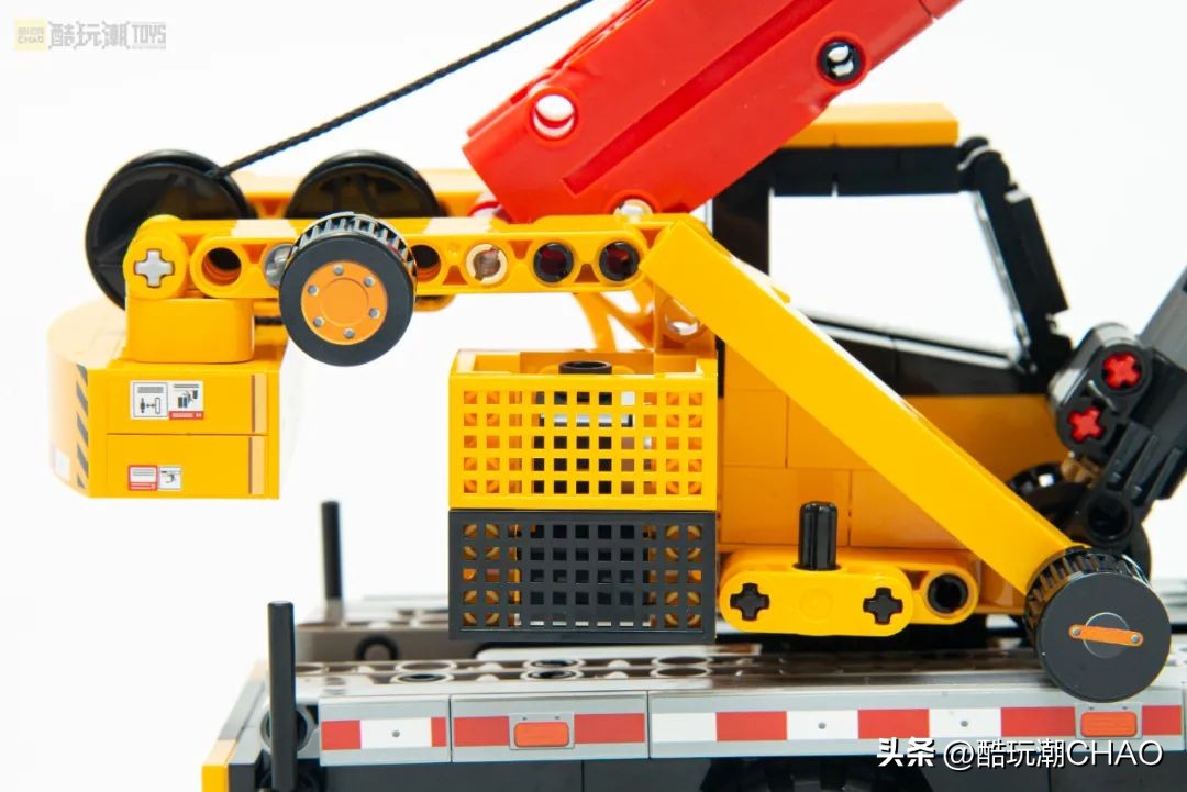 森宝积木三一重工系列拼搭视频,森宝积木三一重工吊车拼装视频