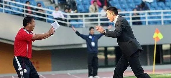 *途征**金碧辉煌FCVS裴永久青训队两回合友谊赛