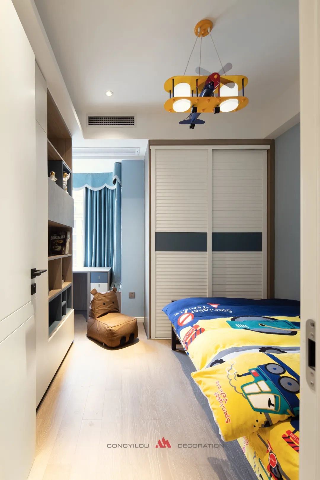 涓涗竴妤艰楗板灞呯編瀛﹂闂芥睙璺簵,涓涗竴妤艰楗板灞呯編瀛﹂闂ㄧエ