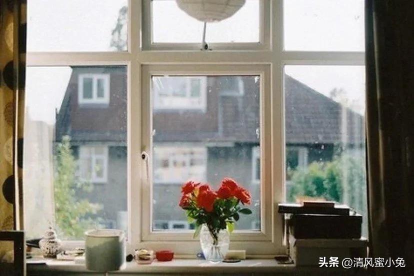 人要活得真实简单点的生活感悟,人生怎样活得舒心一些