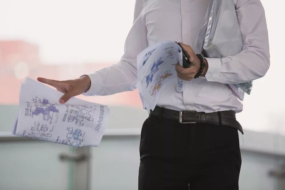 李嘉诚预言要成真了?中国41.5%的城镇家庭，或将遇到三个难题