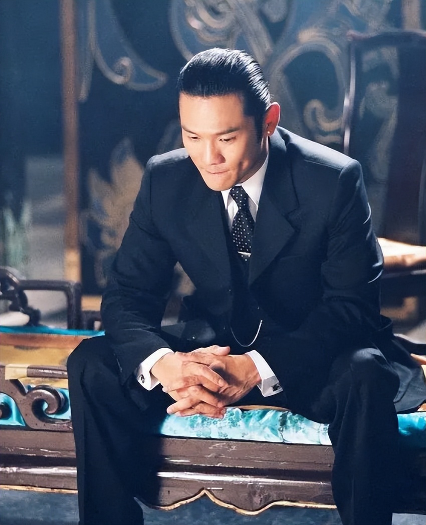 杜德伟为什么没选四大天王,杜德伟为什么不红了