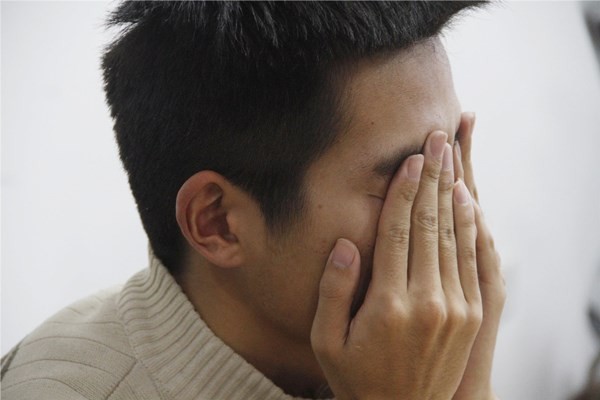 吃完饭后是坐着好还是立马走动,中午吃完饭后是坐着好还是运动好