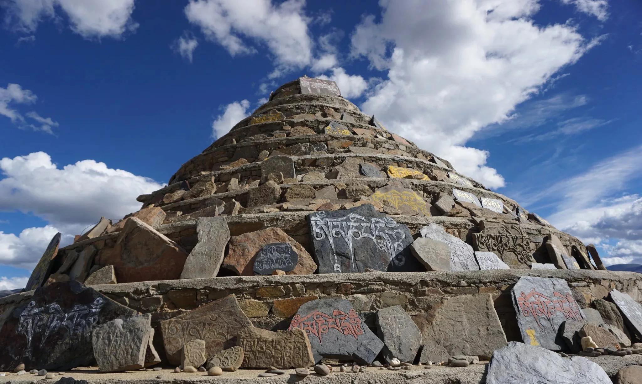 西藏无人区旅游攻略,2021西藏必火的7个旅行地此生必去