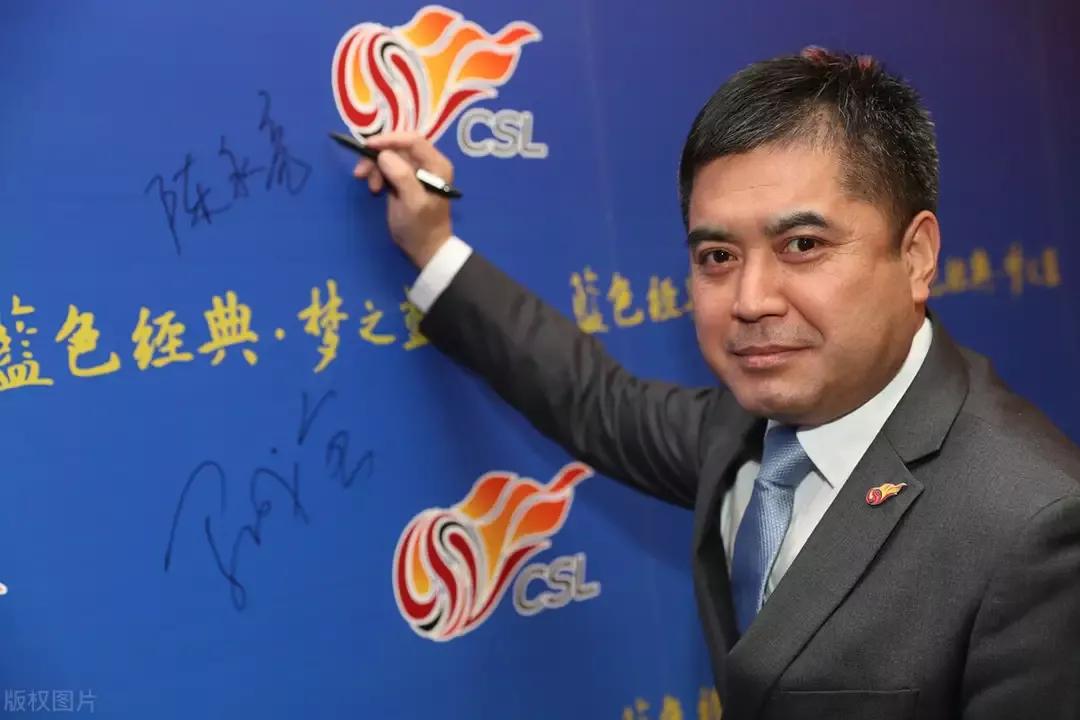 李铁案发酵，足协的部分人坐不住了，让风暴来的再猛烈一些